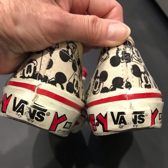 Mickey Mouse Tennis Shoes by Vans - Picture 6 of 10